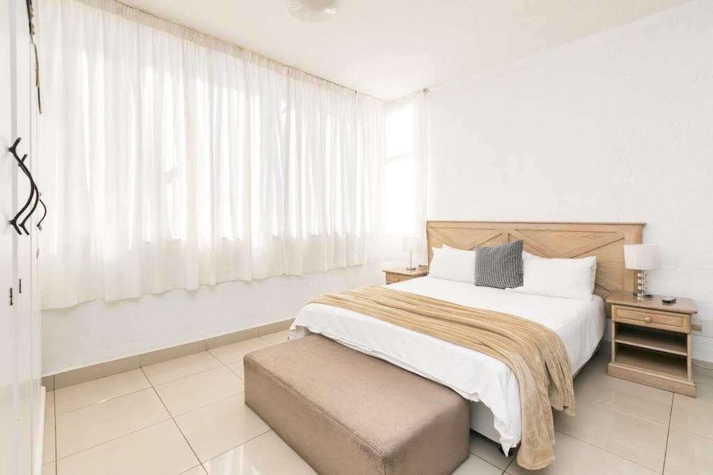 Inn & Out Sandton Park Йоханнесбург Экстерьер фото